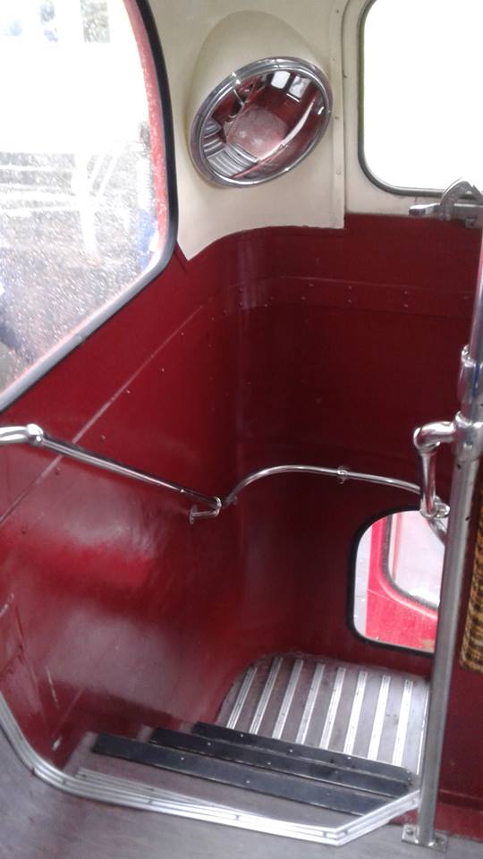 RED LONDON BUS