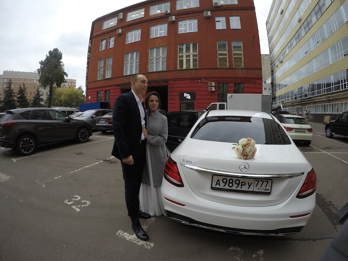 Mercedes E-200 AMG (213) — кадр 5 из 11