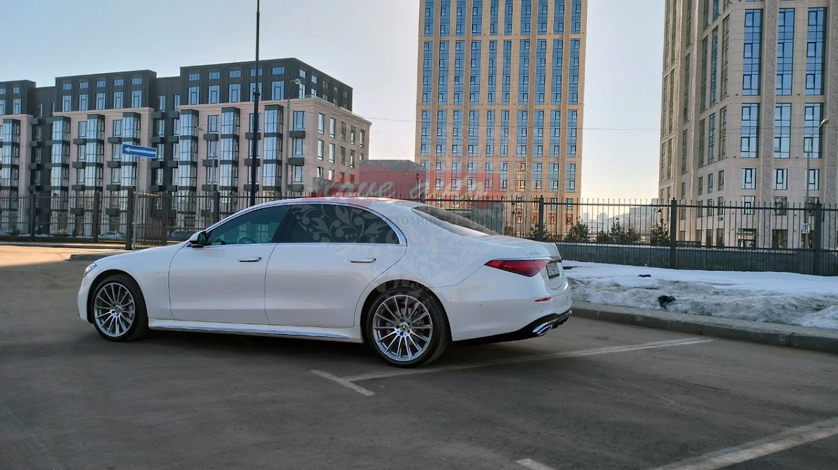 Mercedes-Benz S223 белый — кадр 2 из 6