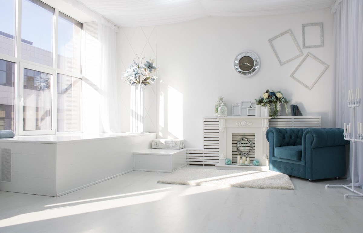 Локация White