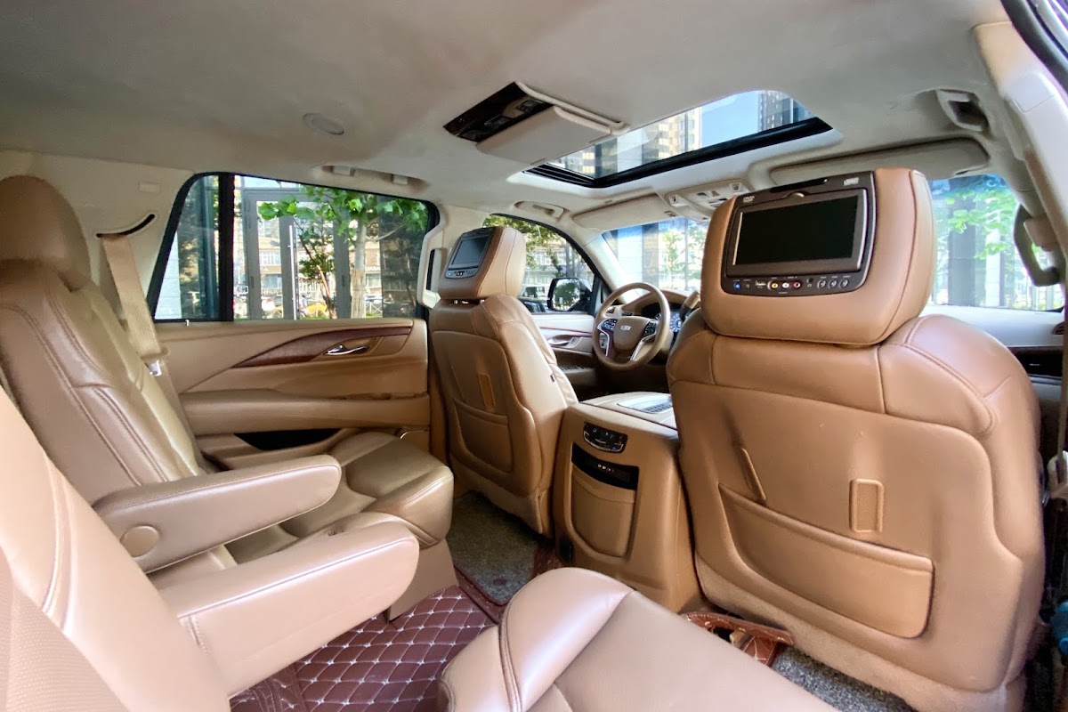 Cadillac Escalade — кадр 2 из 20