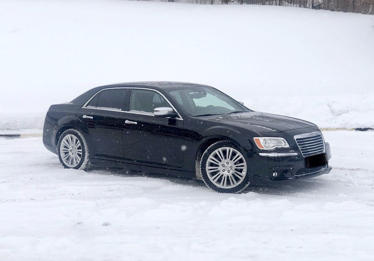 Chrysler 300C — кадр 4 из 8