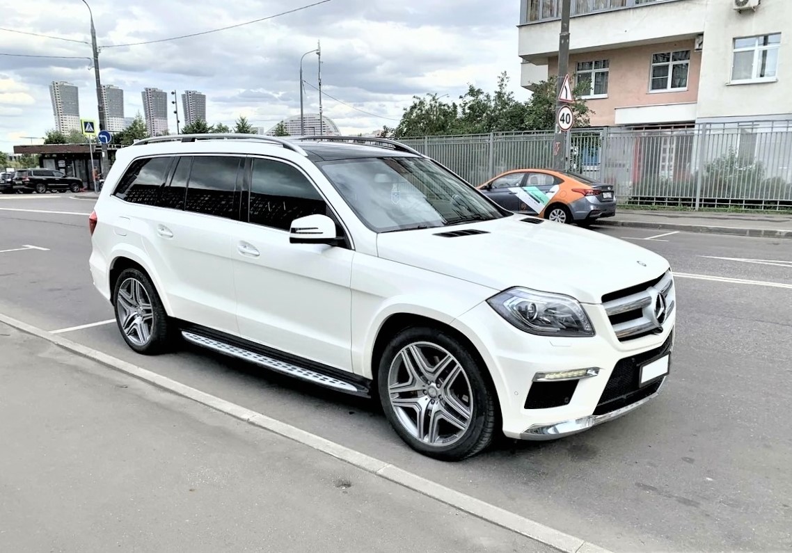 Мерседес GL - класс — кадр 3 из 11