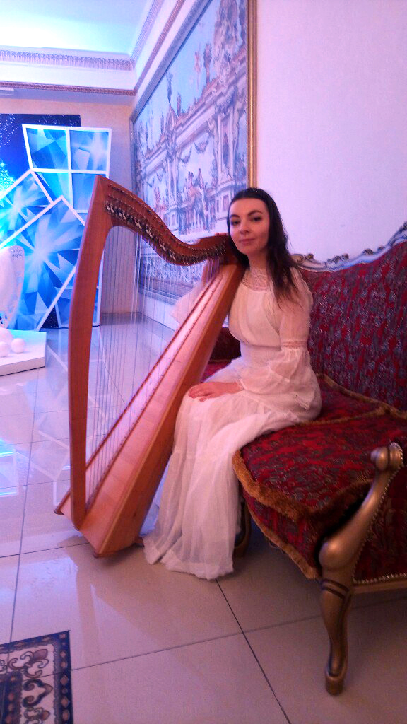 Елена Архарова