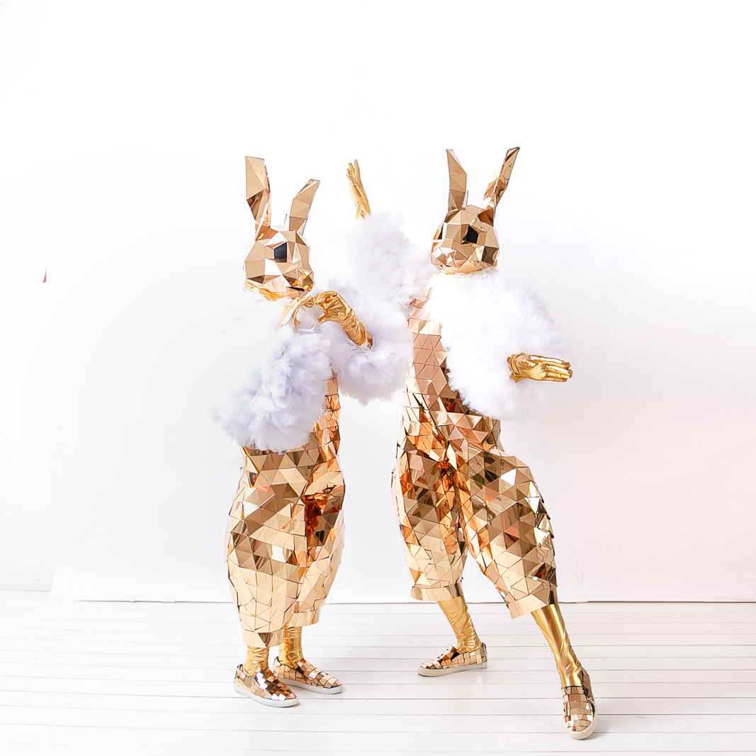 RED RABBIT SHOW