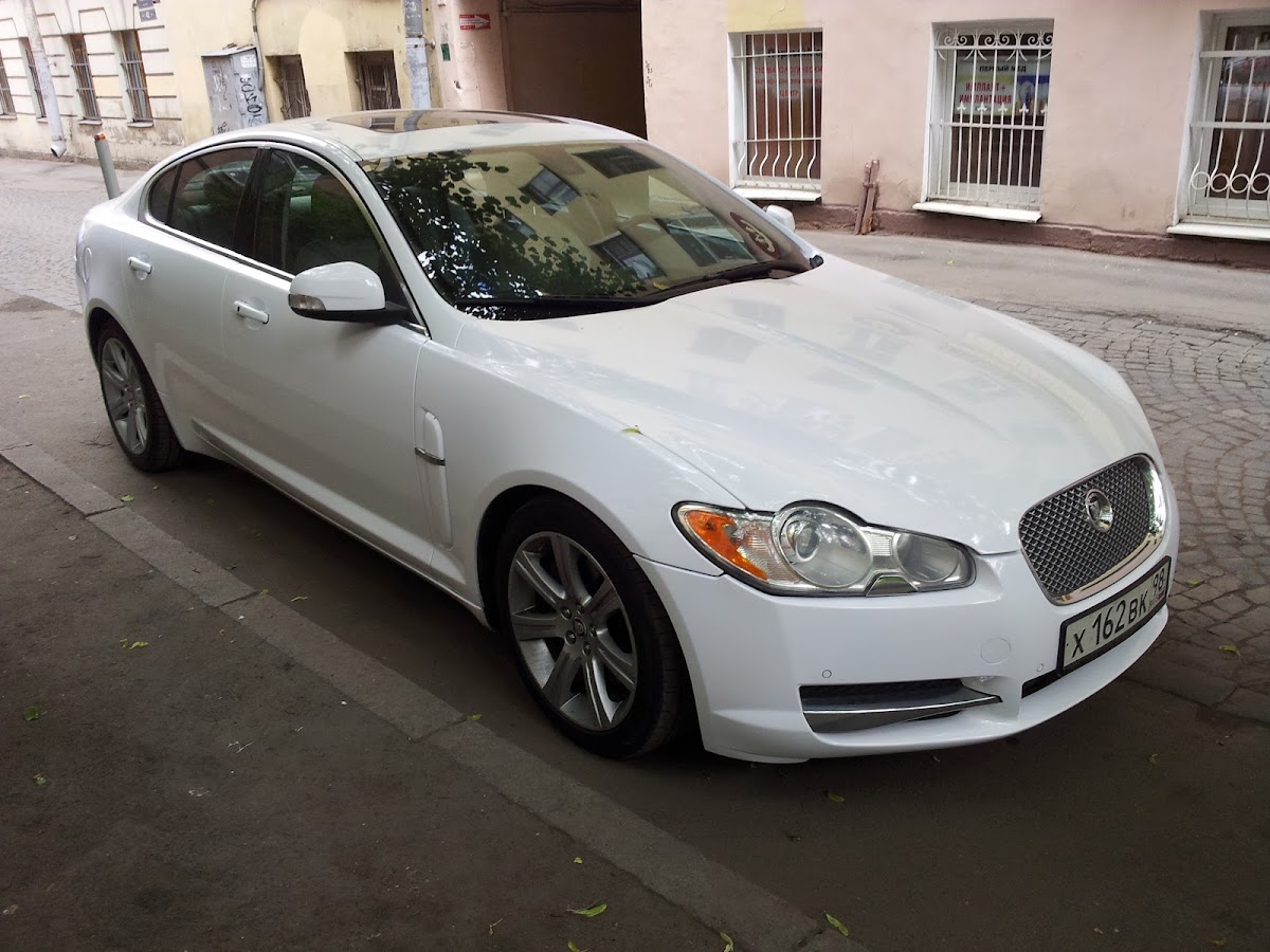 Jaguar XF