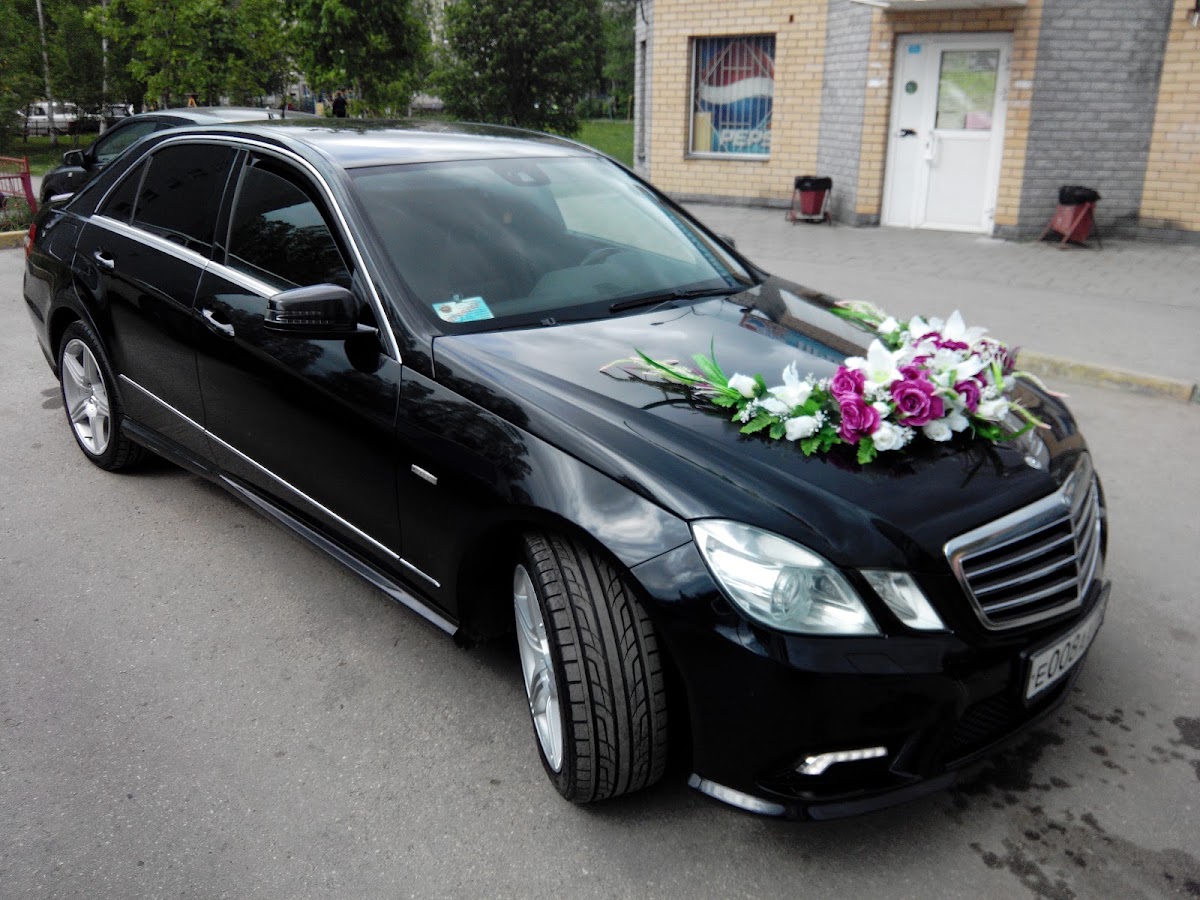 Mersedes E212 (дорестайлинг)