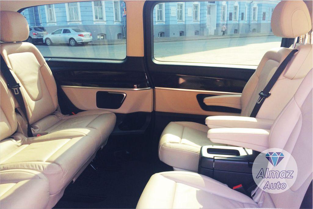 Mercedes V-class W447