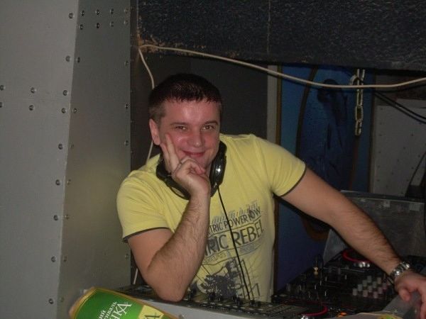 Dj Stim kiteS