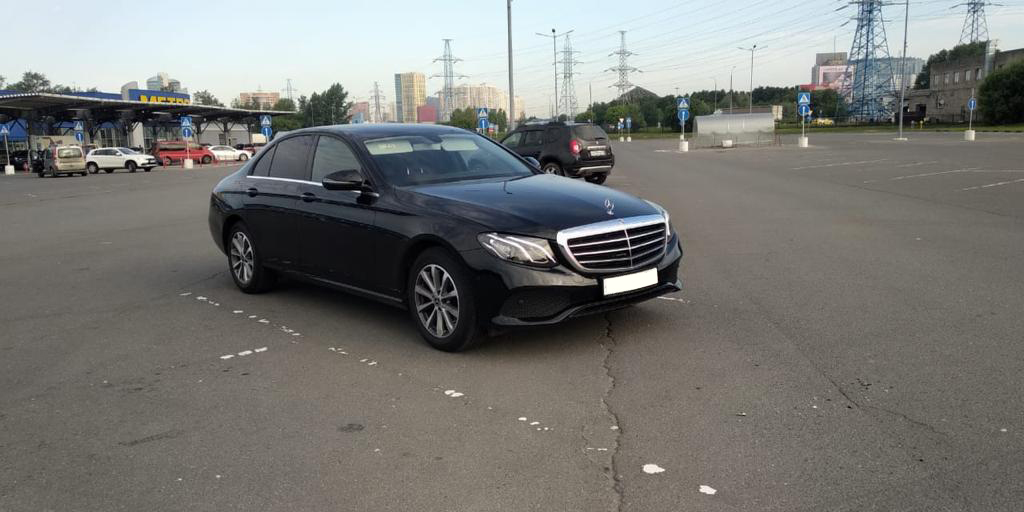 Mercedes E 213 — кадр 2 из 7