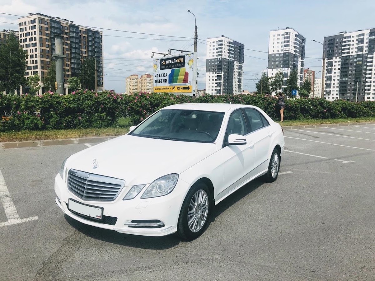 Mercedes E class — кадр 2 из 5