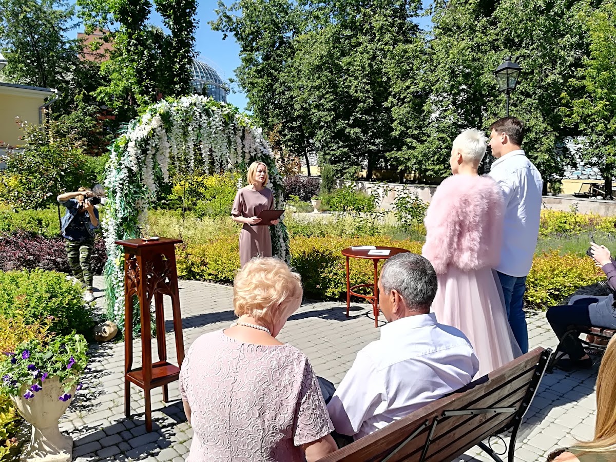 Агентство «Ренессанс» — кадр 5 из 12