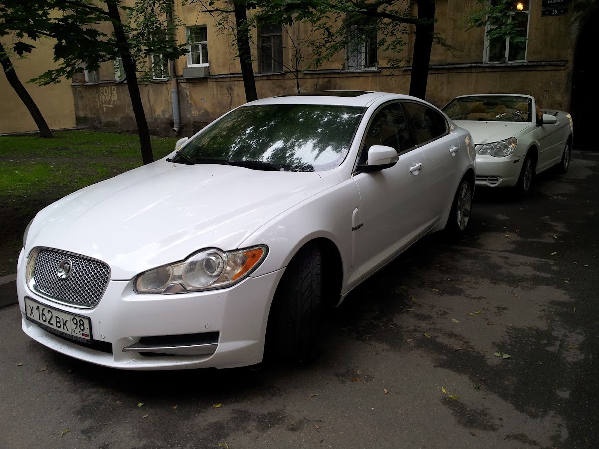Jaguar XF
