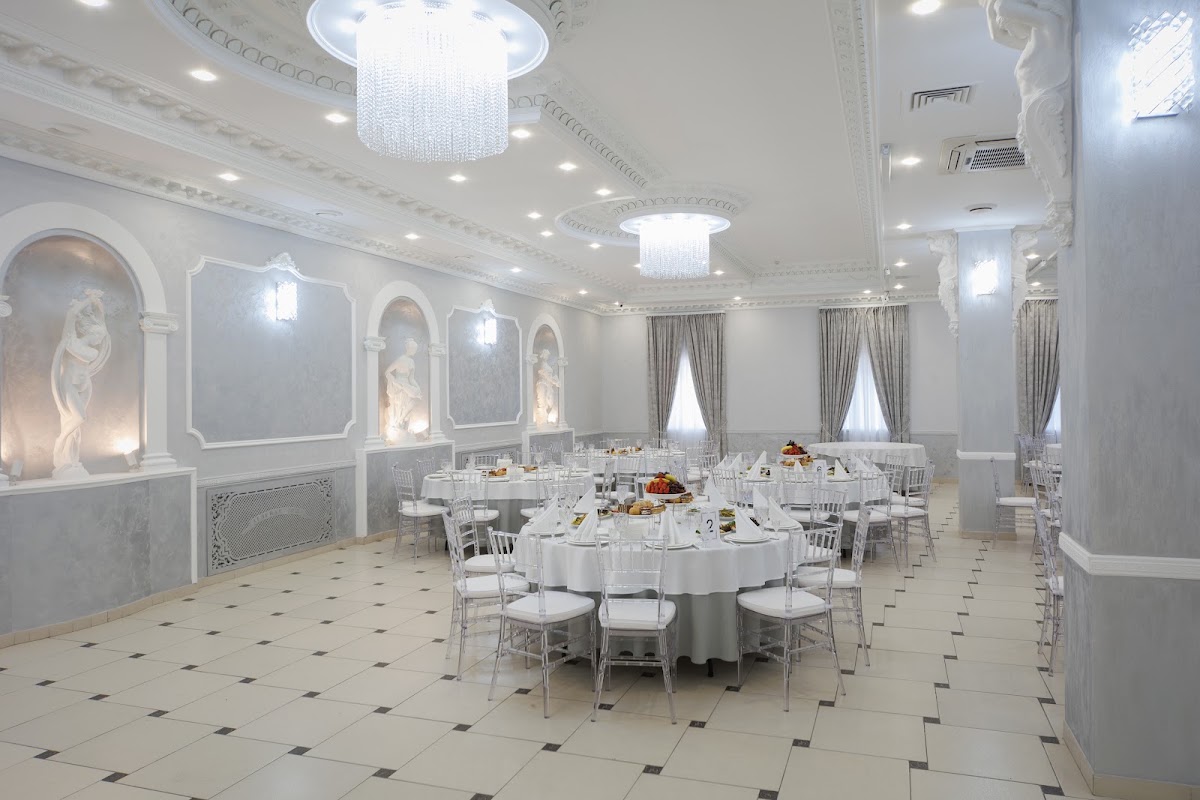 Основной зал