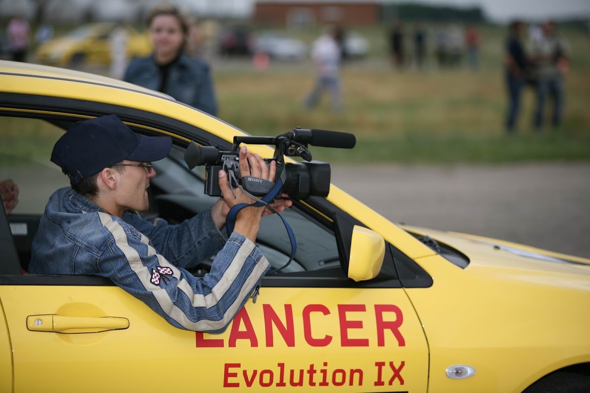 Презентация и тест-драйв Mitsubishi  Evolution 9