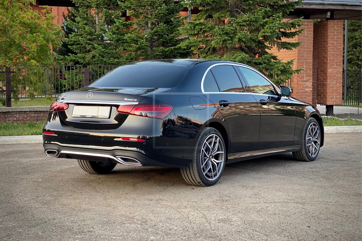 Mercedes-Benz E-Class 2021 год