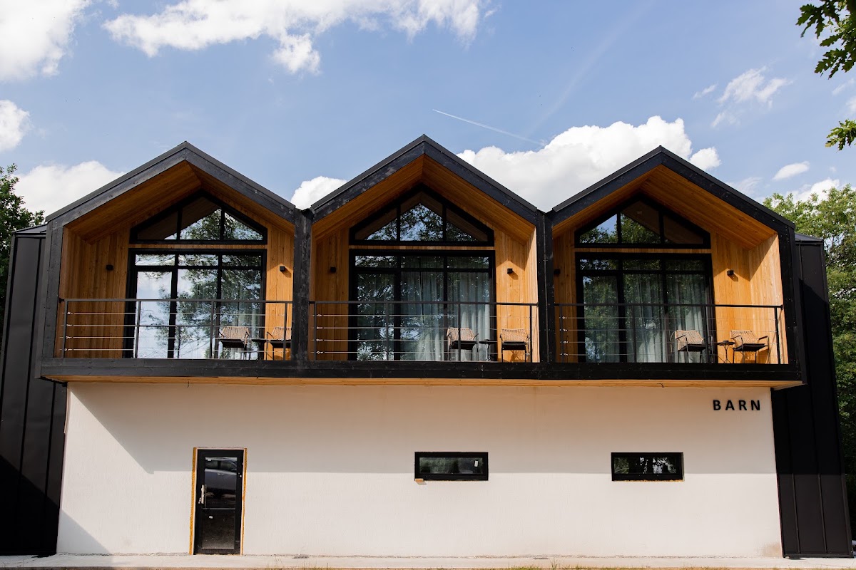 BARN HOUSE