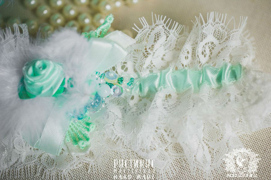 Свадебные подвязки для самых прекрасных невест.