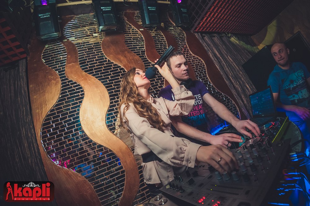 LADIES' NIGHT в DJ-баре «Капли»