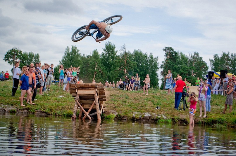 Fun Jumping Архив Шуя 2103 ведущий и организатор Евгений Строкин
