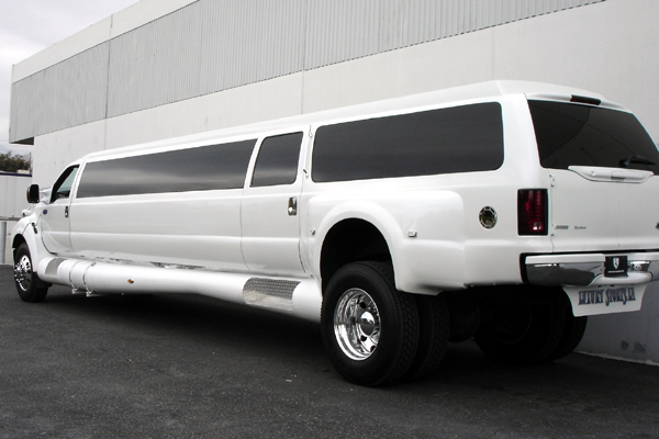 Ford F F-650 Мамонт