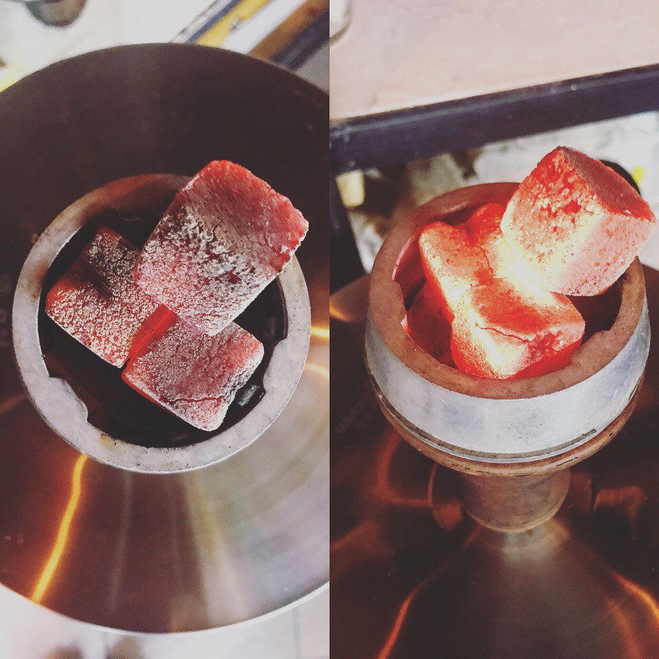 Кальяны на глиняной чаше
