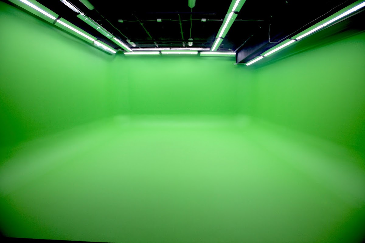CHROMA — кадр 2 из 10