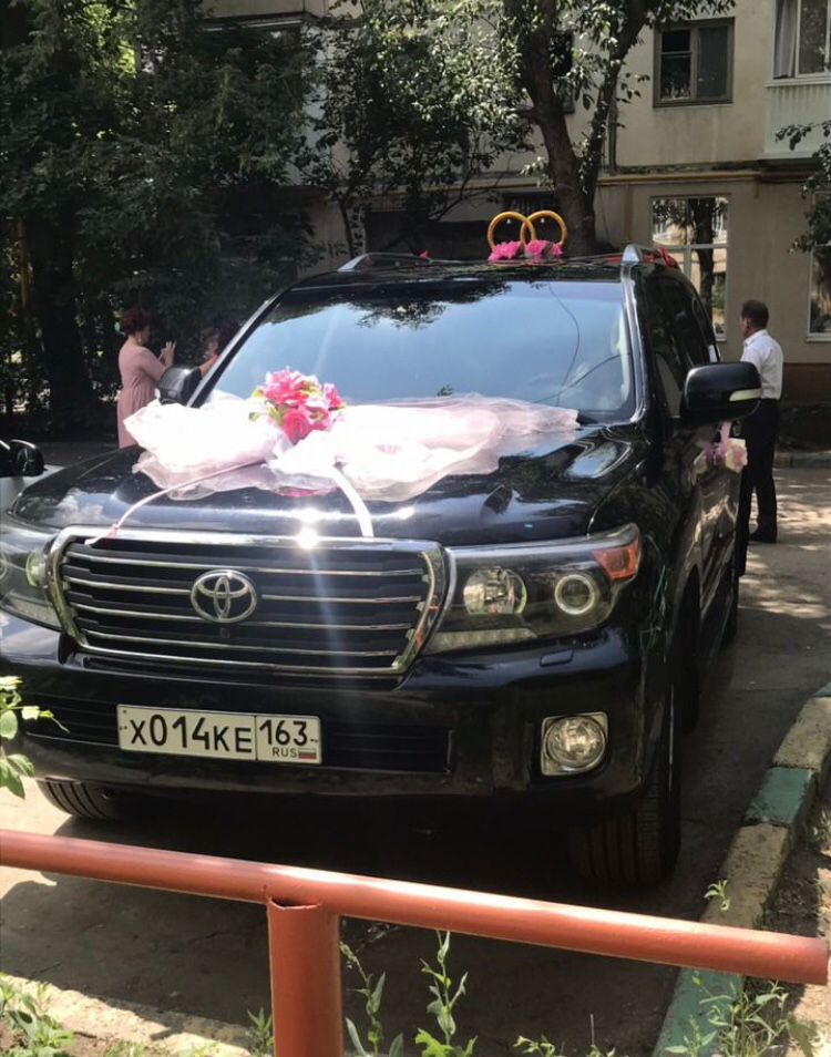 Toyota Land Cruiser 200
