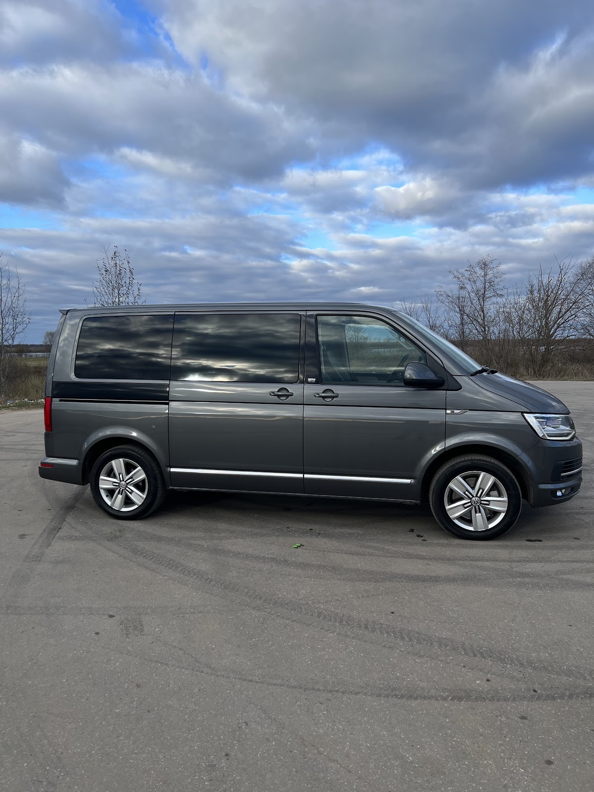 Volkswagen Multivan 6.1