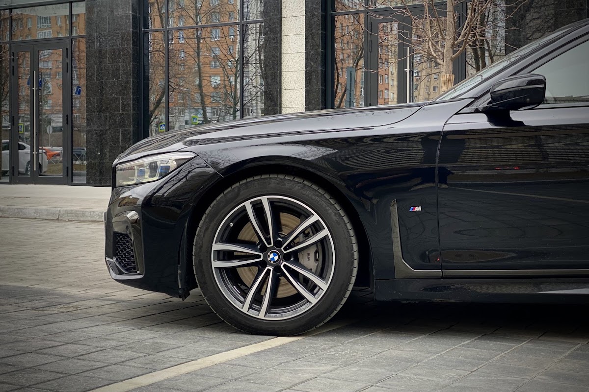 BMW 7 Серия