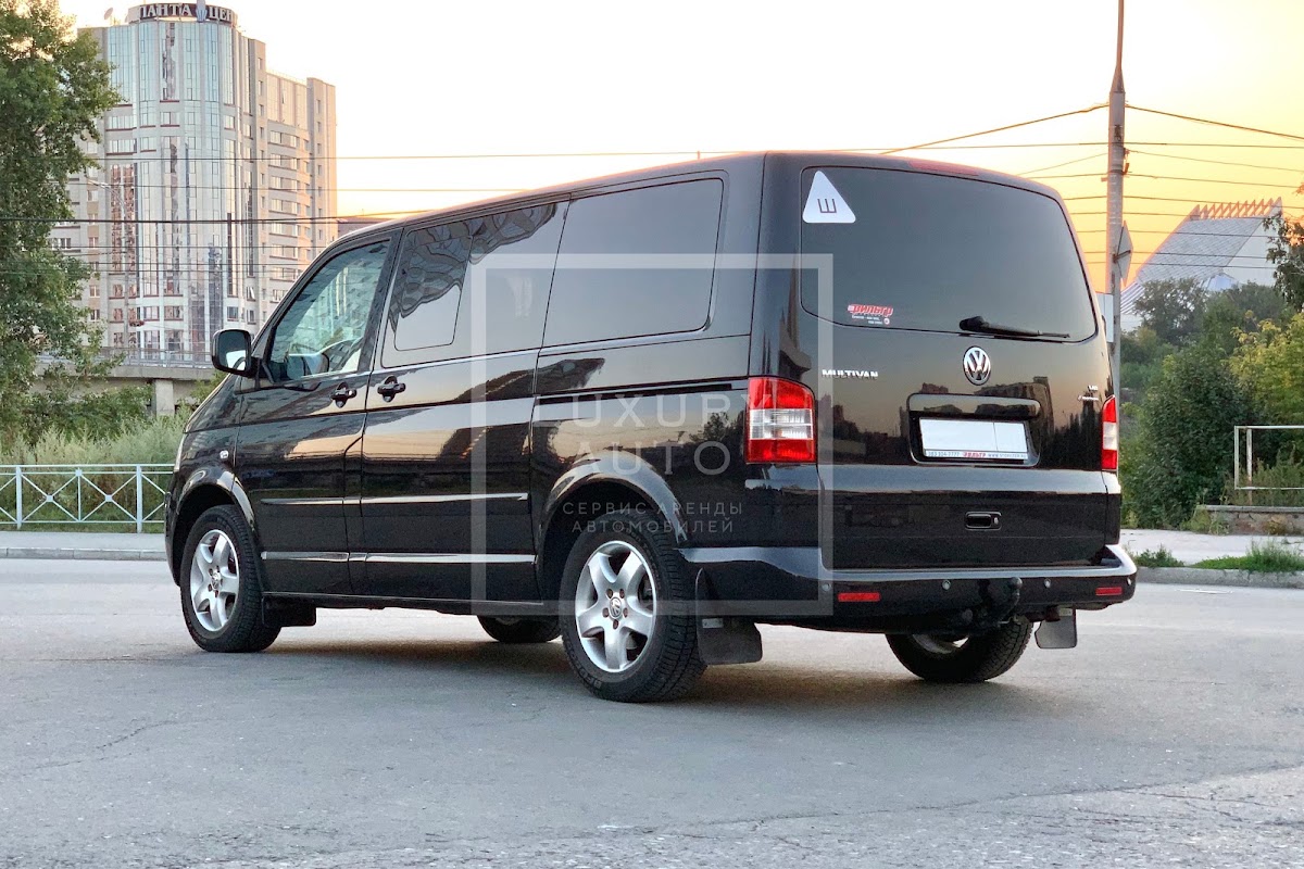 Volkswagen Multivan — кадр 2 из 10