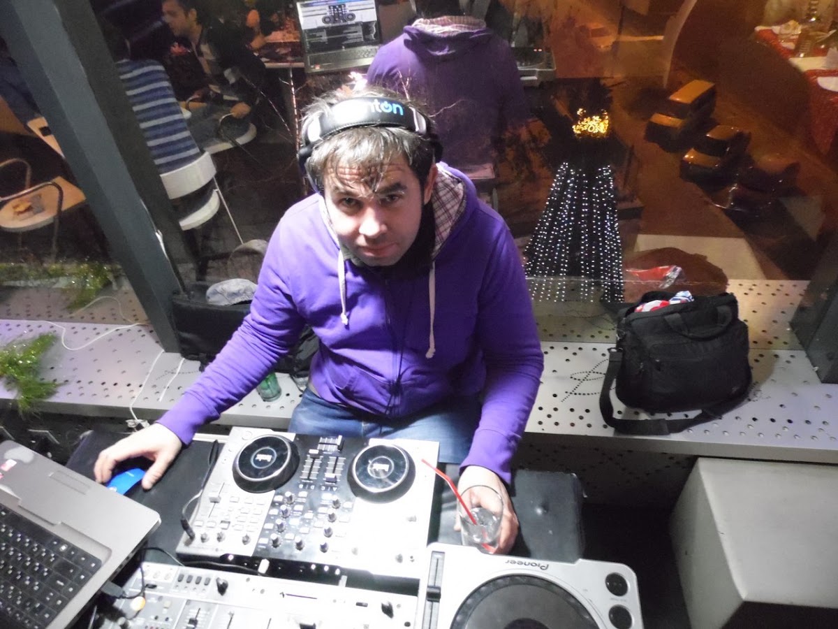 dj