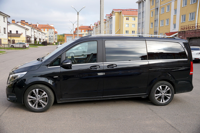 Mercedes V-class — кадр 2 из 13