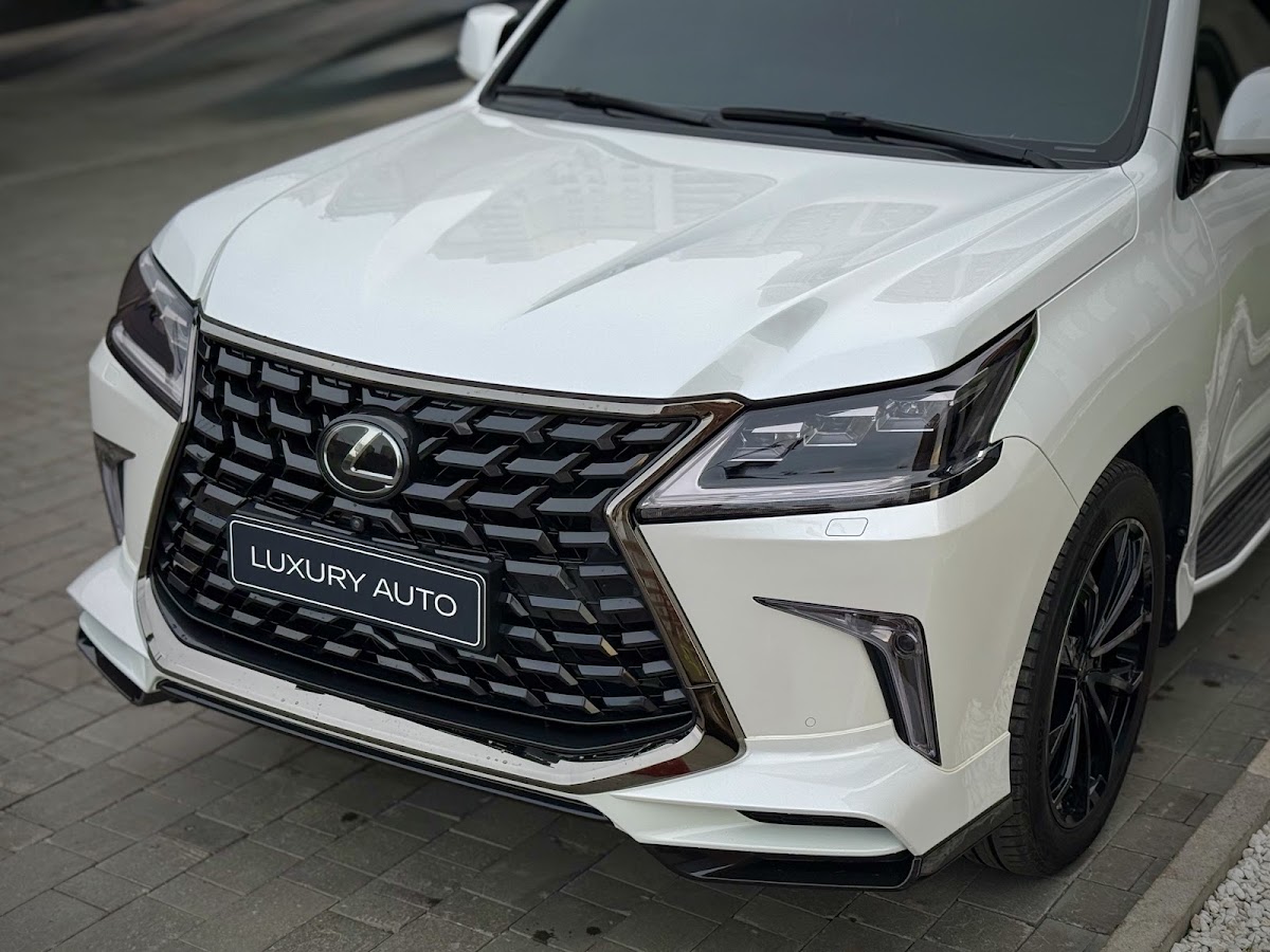 Lexus LX570