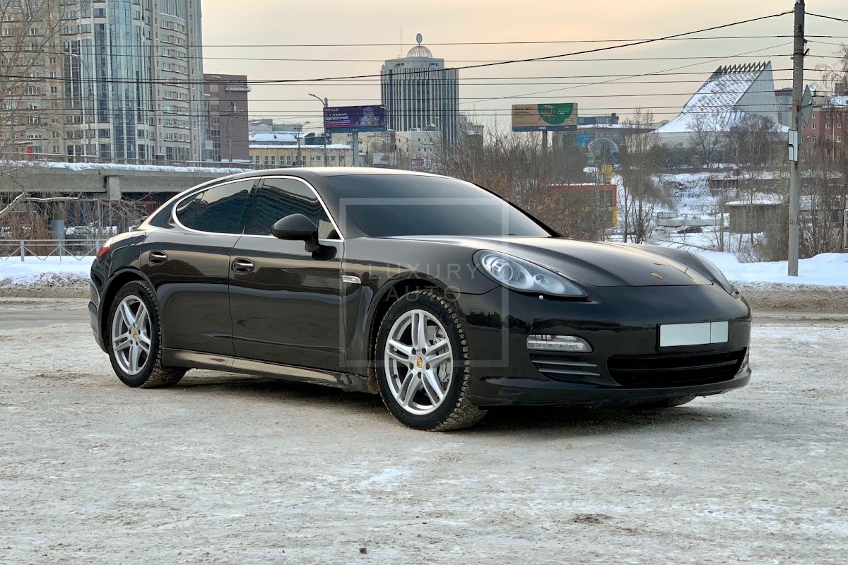 Porsche Panamera 4S