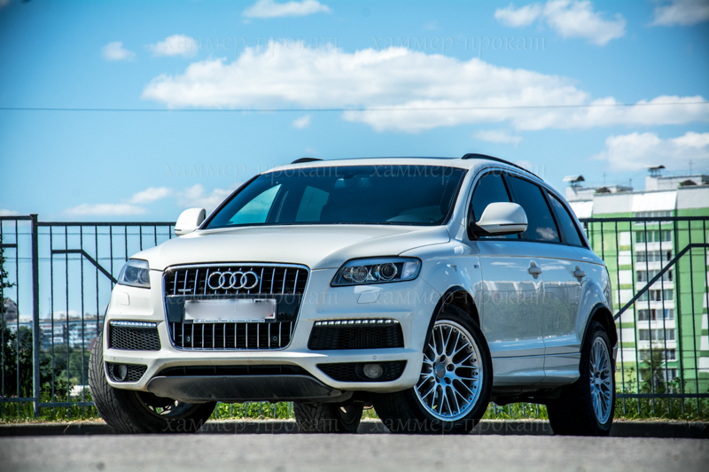 Ауди Q7