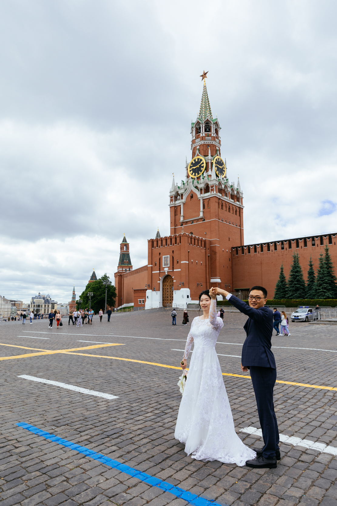 Минци и Леонид