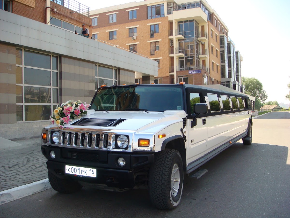 Hummer H2 Super Stretch 200