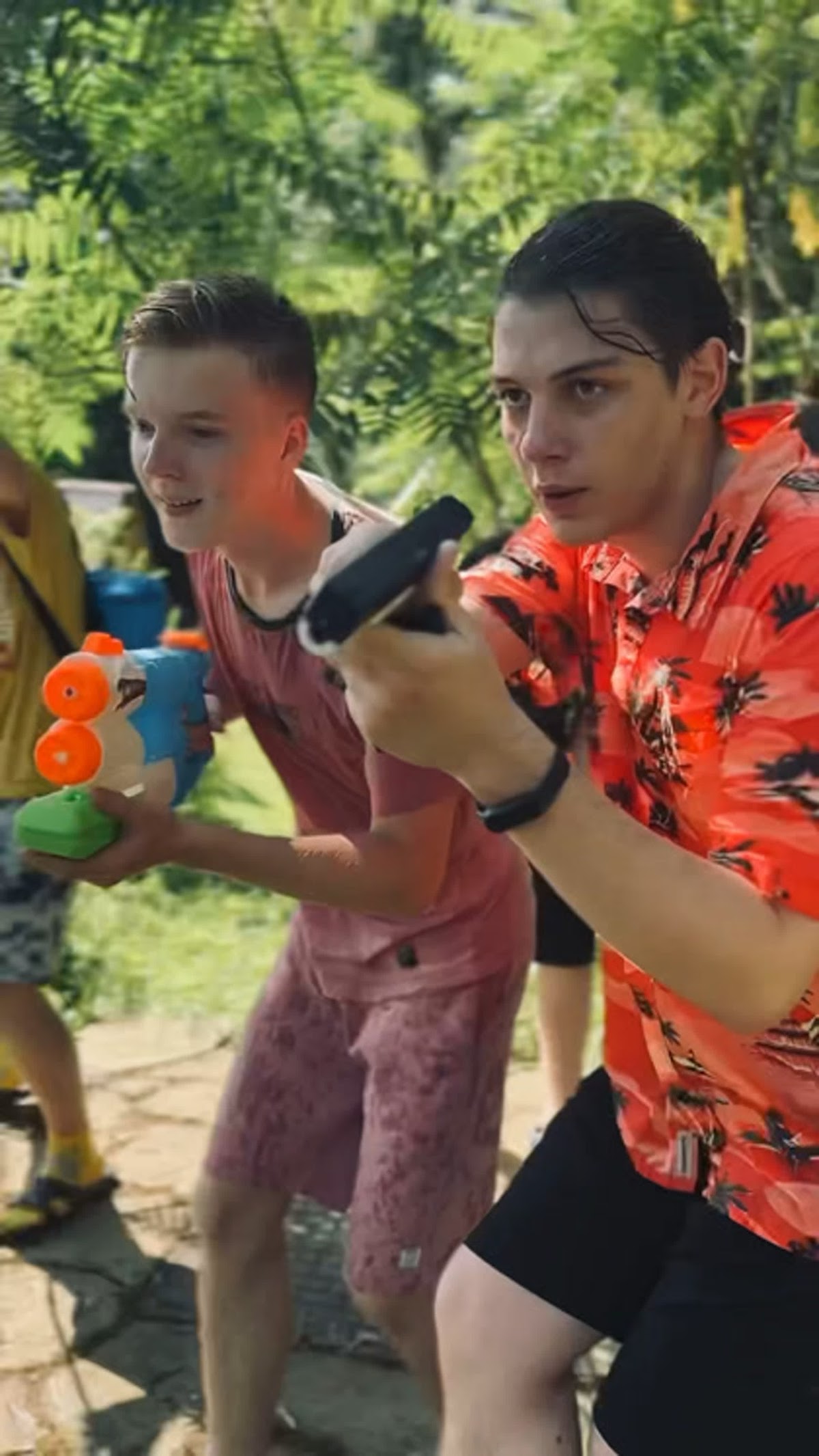 Видео