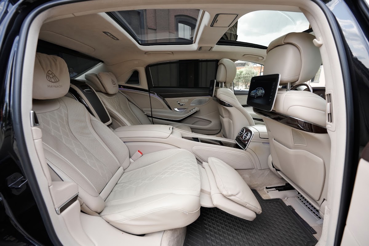 Mercedes-Benz Maybach 222 рестайлинг с светлым салоном