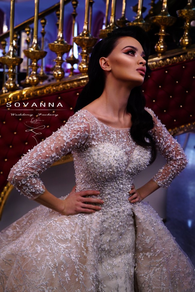 Свадебное платье — кадр 4 из 4
