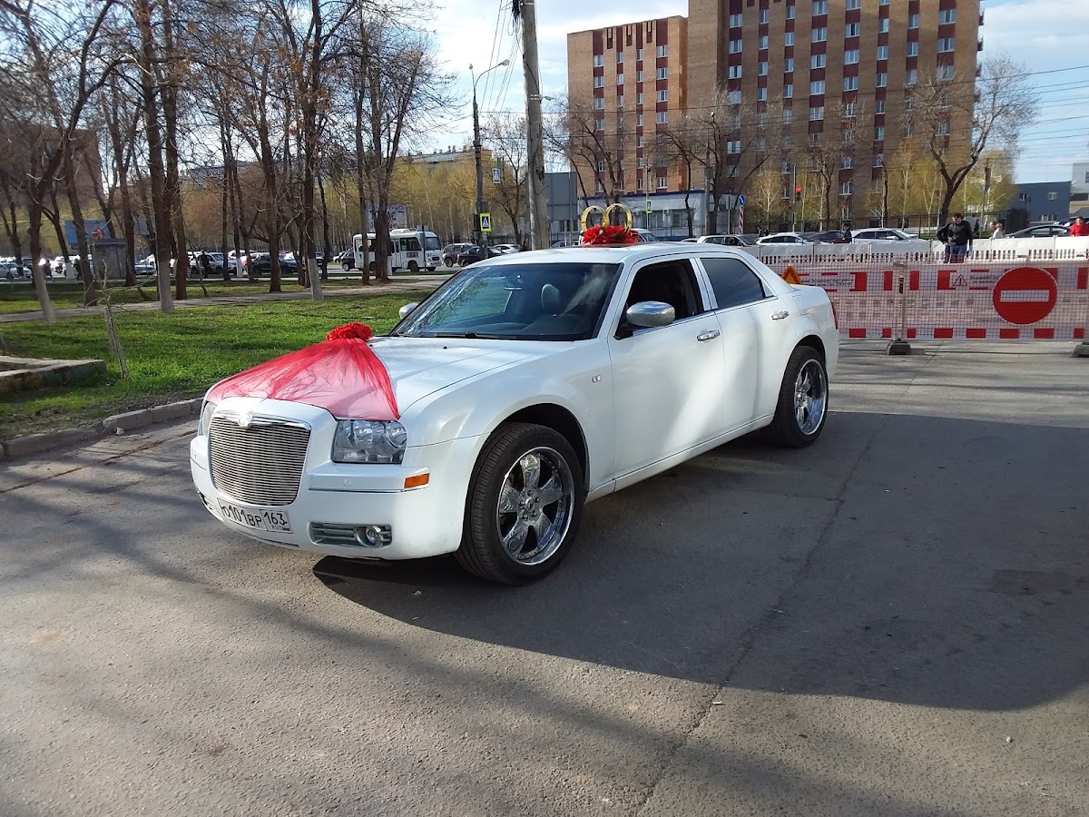 Крайслер 300