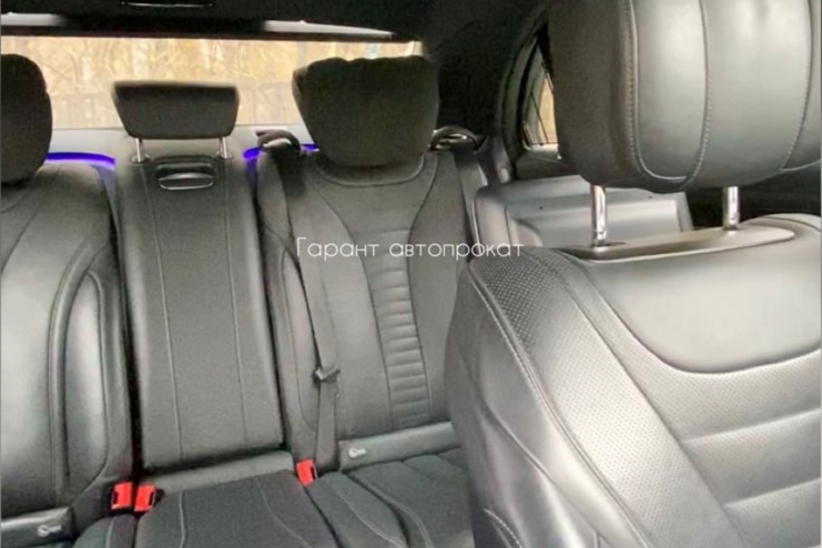 Mercedes Benz S-class 222