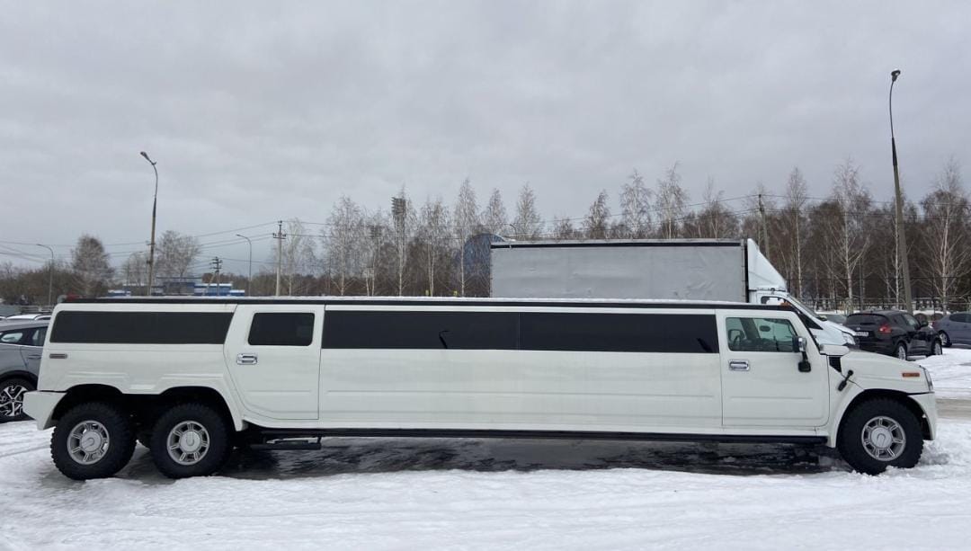 Hummer H2 Royal — кадр 2 из 4