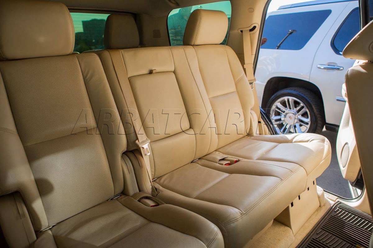 Cadillac Escalade черный, 7 мест