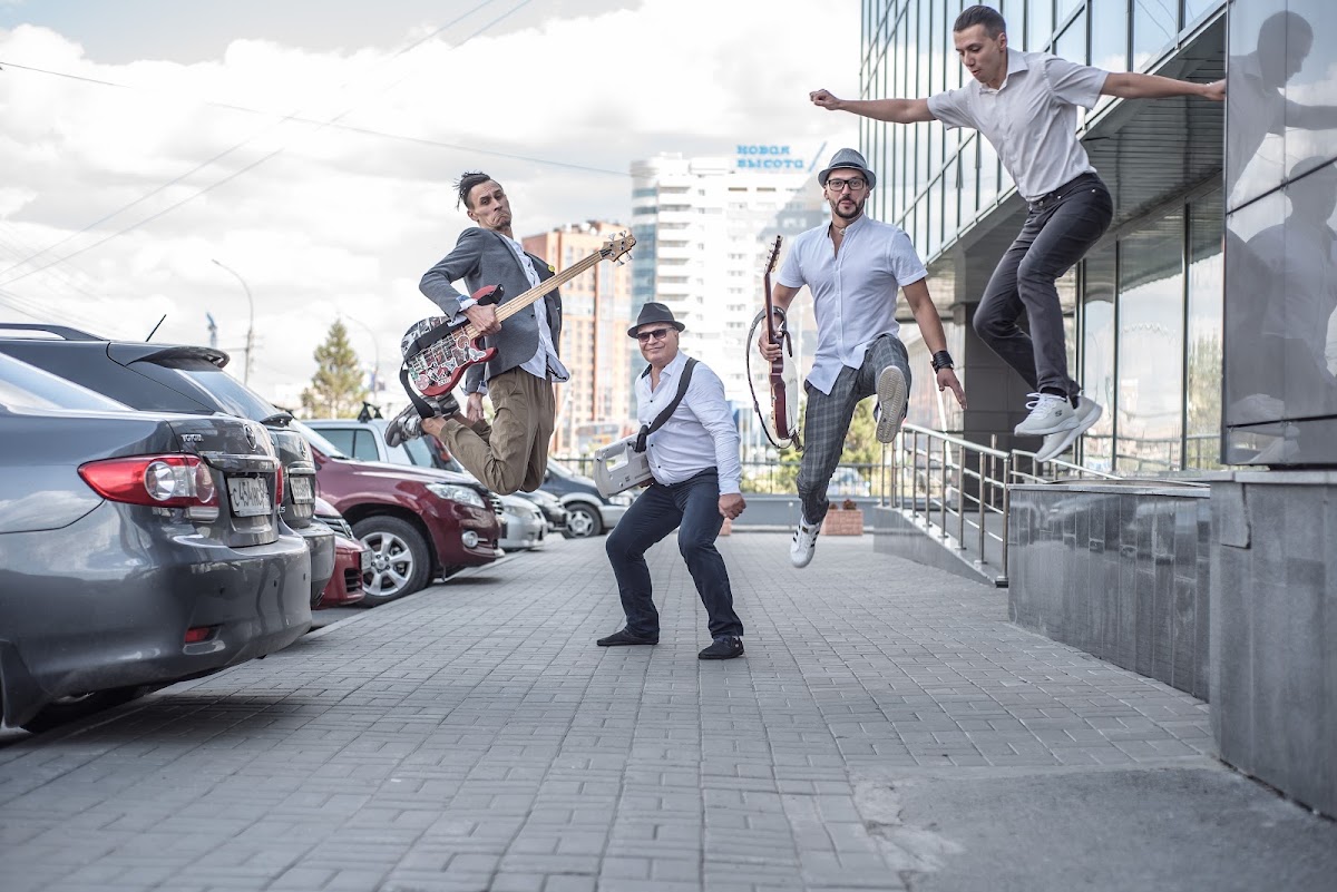 PITBULL BAND