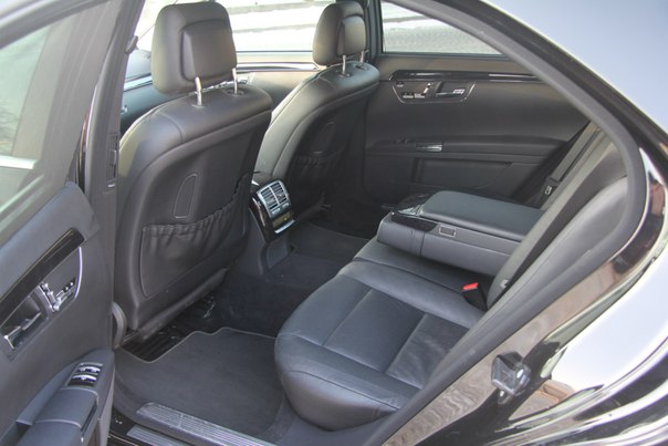 Мercedes-Benz W221 Long — кадр 2 из 2