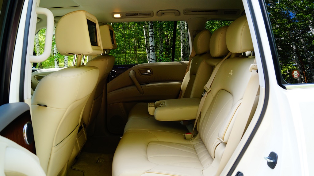 Infiniti QX80