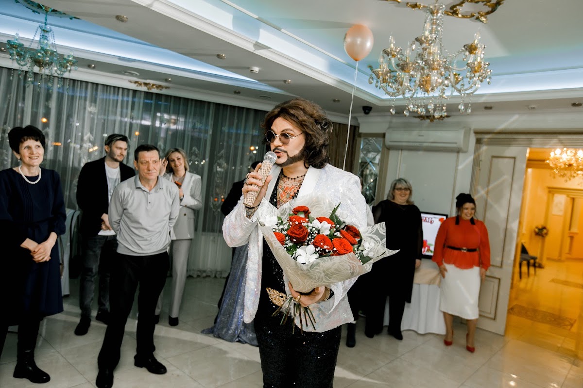 ФИЛИПП КИРКОРОВ