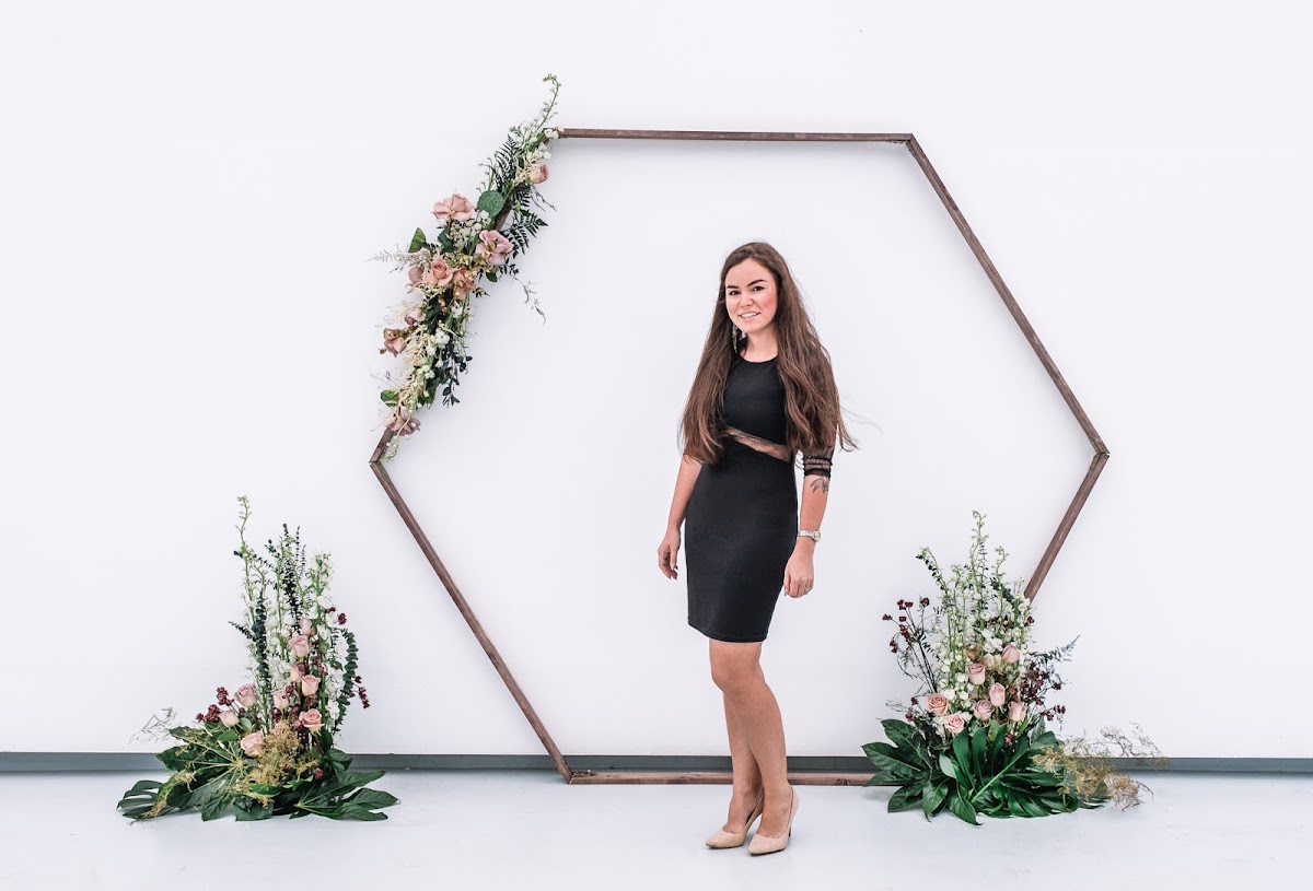 Выездная регистрация свадьбы ЦветникWEDDING
